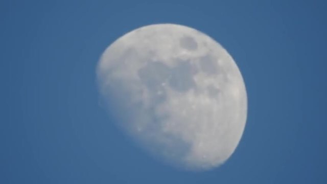 Вижте луната отблизо с Nikon coolpix P900 83x оптичен zoom (видео)