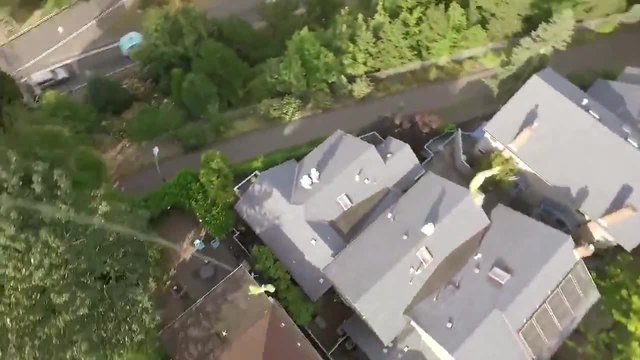 Как да вземем дрон паднал на покрива на къщата ни