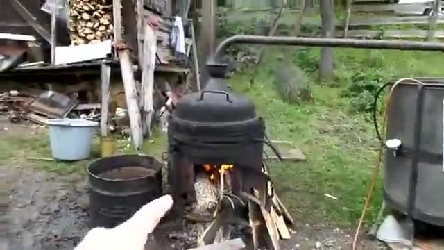 Руснаци по Европа - Купуване на ракия в горите на Сърбия