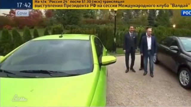 Путин изпробва новата Lada Vesta