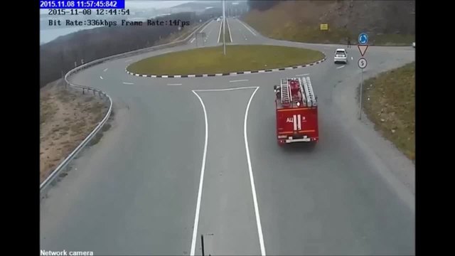 Вижте руската пожарна!!! Най-бързият пожарен камион в Русия