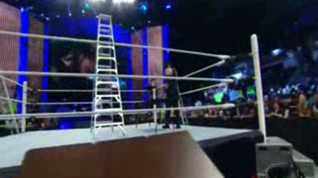 Sheamus & Roman Reigns седмица преди Tlc 2015 - Wwe Raw 07122015 vs  