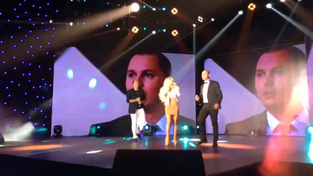 Avi Benedi, Мария и Гъмзата - Истинска жена  (Live - Наградите на Планета ТВ 2016 )