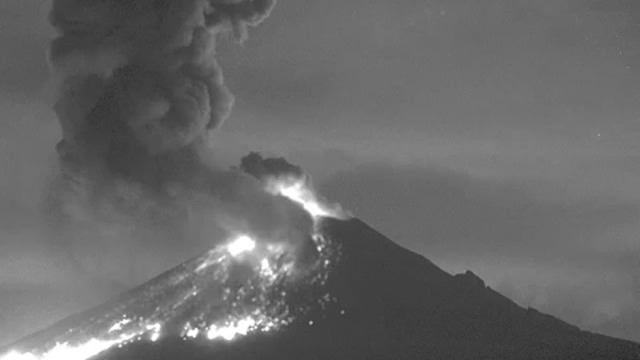 Вулканът Попокатепетъл отново се активизира (ВИДЕО)