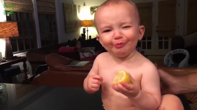 Малки сладурковци - Бебета ядат лимони за пръв път  2016