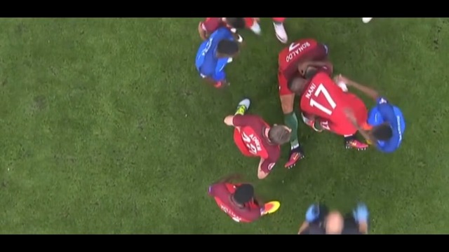 Cristiano Ronaldo injury vs France (EURO 2016)