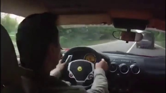 Бърза реакция при 125 MPH с Ferrari - )