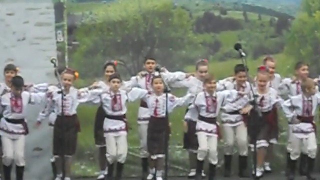 Прекрасният свят на децата-таланти! Молдовски детски танц