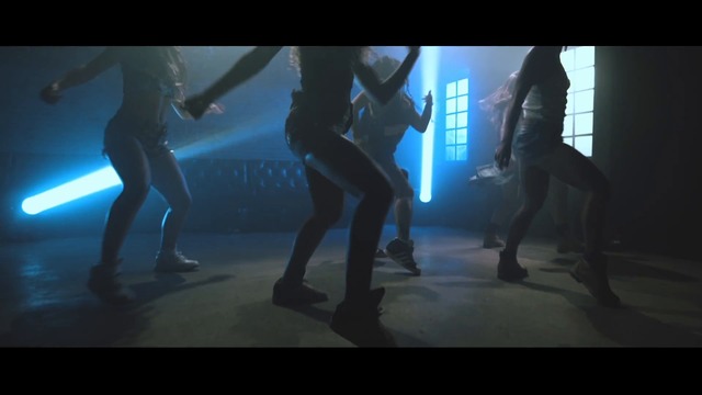 Daddy Yankee - Hula Hoop ( Official Lyric Video )