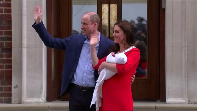 Уилям и Кейт показаха новия член на семейството .🦋🐤 малкият принц (ВИДЕО)
