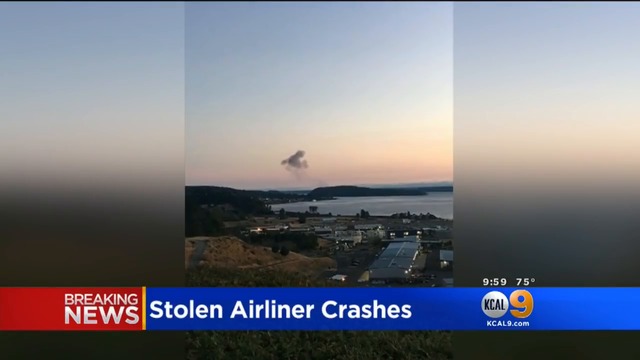 Кражба на самолет затвори летището в Сиатъл! Airplane theft closed the Seattle airport