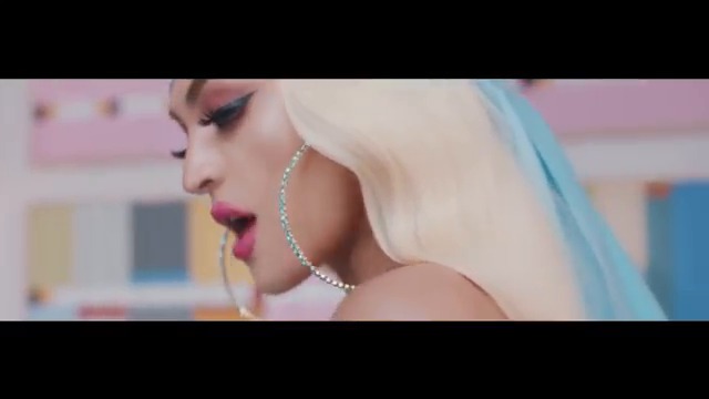 Pabllo Vittar - Disk Me (Official Music Video) ☎️✨