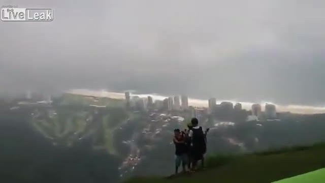 Инцидент с Парапланер в Рио де Жанейро