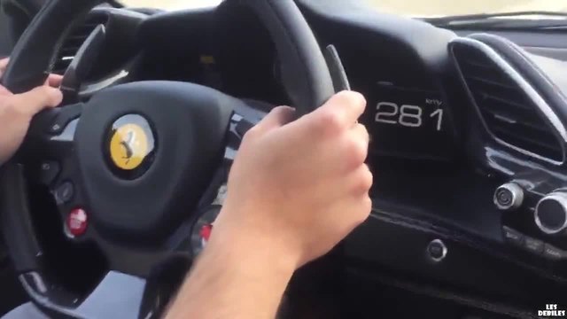 Много яко Ферари !!! Ferrari 488 с 341 km-h по магистралата