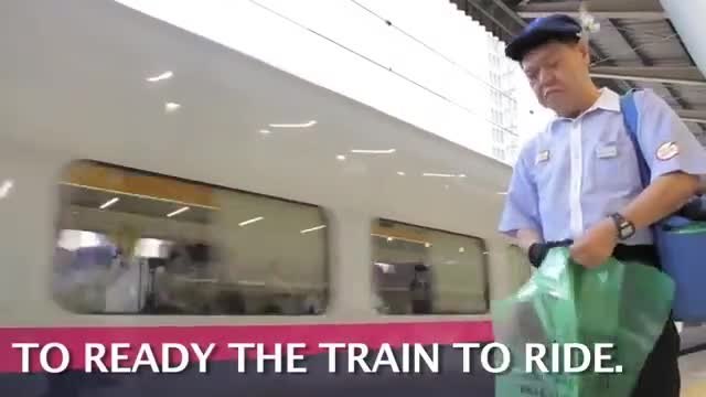 Влак пристига на гарата... но това, което се случва с следващите 7 минути е направо невероятно! (ВИДЕО)2