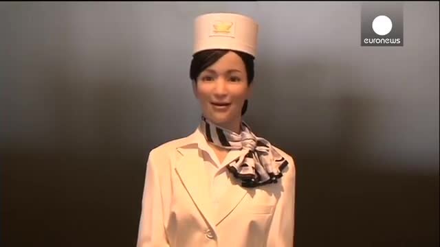 Японски хотел с изцяло роботизиран персонал
