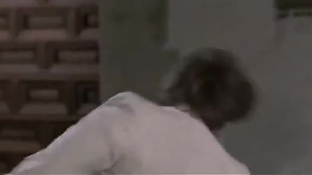 ---Джеки Чан Vs Бенни Уркидесодна - YouTube