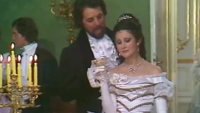Katalin Pitti &amp; Balint Horvath - Libiam ne&#39; lieti calici (Verdi - La Traviata)