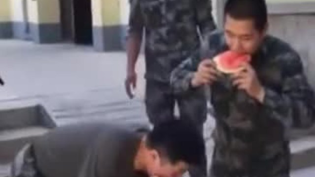 Надпревара по ядене на диня в Китай