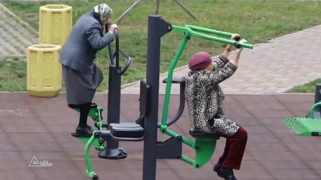 Бабки тренират на открито
