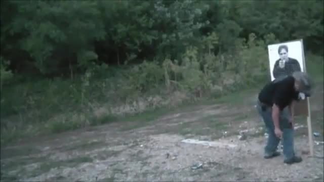 Опасни за собствения си живот ежедневно