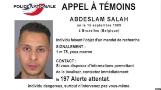 Атентатор от Париж намигнал на камера ден след кървавата баня (ВИДЕО)