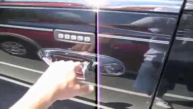 Lincoln Town Car Signature Limited Start Up Engine and In Depth Tour