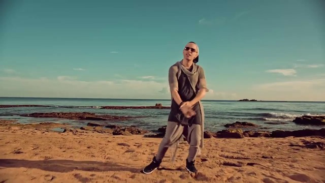 Yandel - Encantadora ( Official Video ) 2015