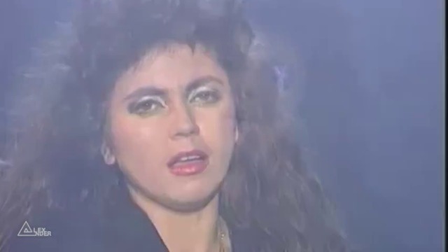 Indira Radic i Juzni Vetar - Tuzna vrbo ( Video 1993 )