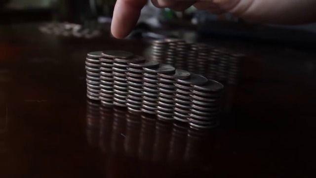 Невероятно балансиране на монети