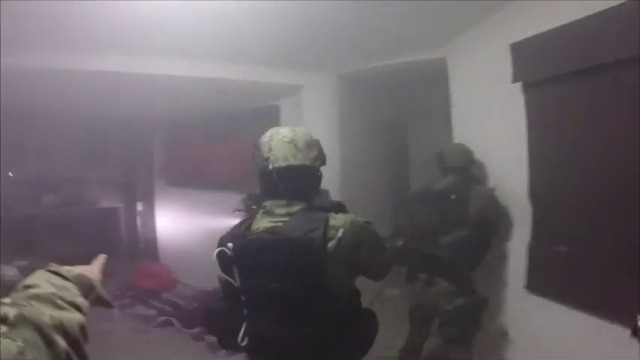 Уникални кадри от операцията по залавянето на страшния наркобарон Ел Чапо