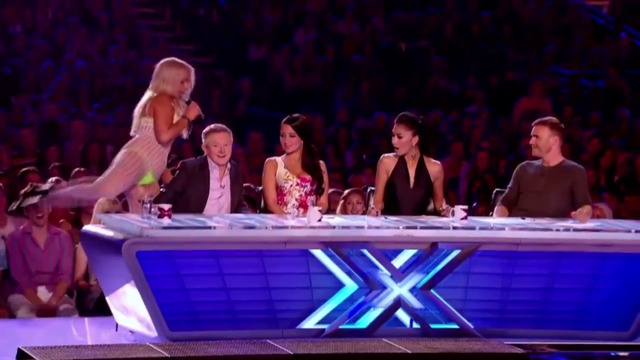 Лудо изпълнение на X Factor
