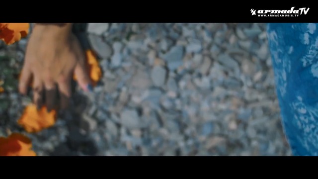 Gareth Emery feat. Wayward Daughter - Reckless ( Official Music Video )
