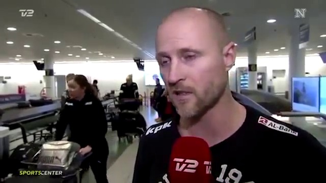 Жена тайнствено изчезва от кадър в пряко излъчване