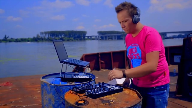 Djomla KS feat DJ Urki - Popijena je Gajba
