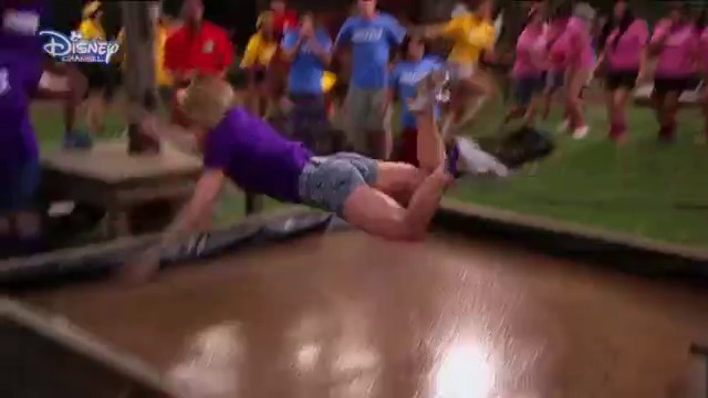 Disney Channel CEE - Continuity - 31 May 2016 (Bulgarian) (2)