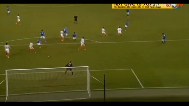 Бербатов се върна на "Олд Трафорд" с два гола