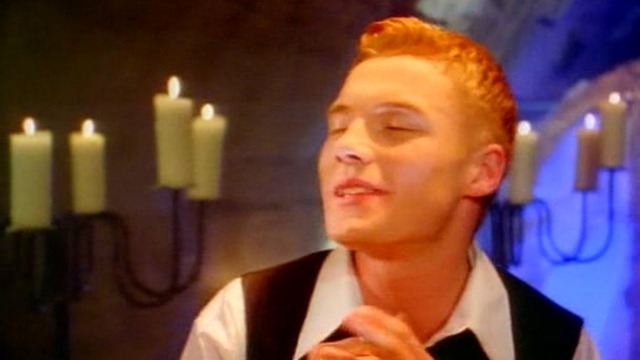 Boyzone - Love me for a reason