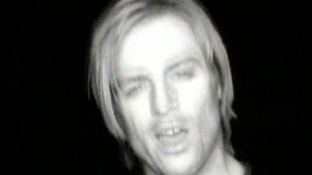 Bryan Adams - The only thing that looks good on me is you