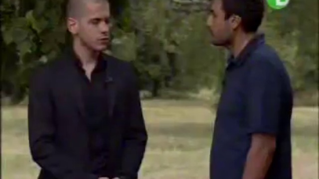 Хванати В Изневяра - Мацка Прави Свирка На Един И После Целува Друг