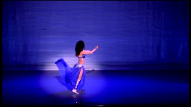 Красива екзотика в синьо! Belly Dance Oriental Techno Dance