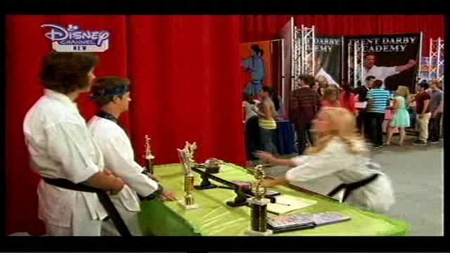 Братя По Карате С03 Е11 Бг Аудио Цял Епизод