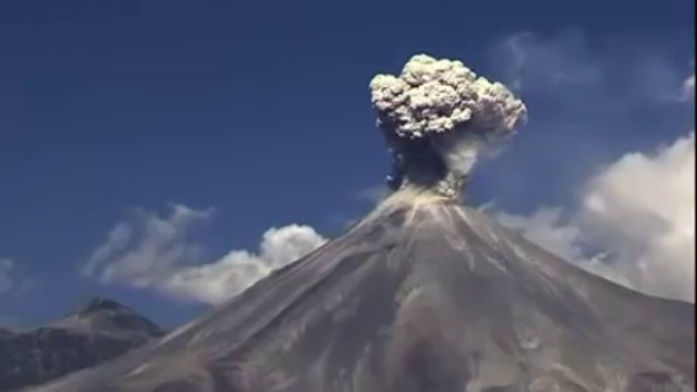 Volcán Nevado de Colima entra en erupción, 11 de enero 2015