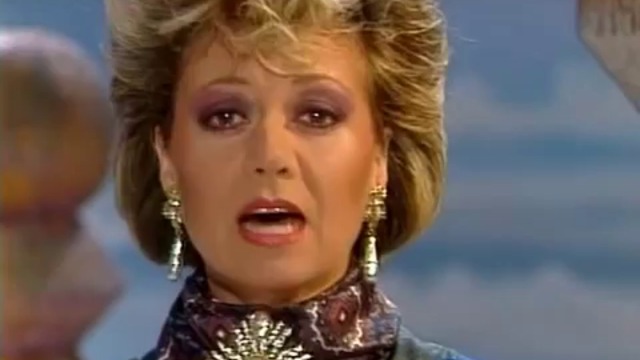 Barbara Dickson And Elaine Paige (1985) - I Know Him So Well