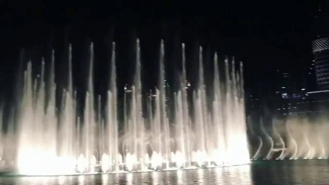 Дубай - фонтани