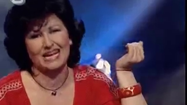 ---Комиците - Майка И Баща Тормозят Детето си СМЯХ - YouTube