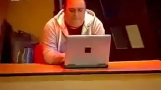 ---Комиците - Ало , спря ми нета СМЯХ