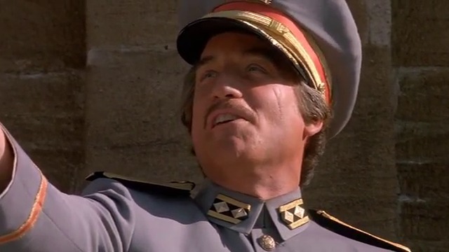 Луна над Парадор Moon Over Parador   (1988) Бг Аудио( Високо Качество) Част 3