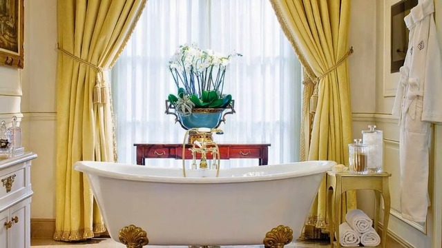 ---10 Most Expensive Hotel Rooms In The World