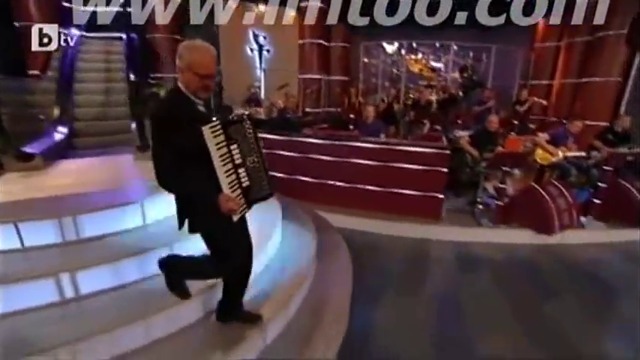 ---Васил Бостанджиев -- --Разсмей Слави--   Бачо Иван и Станка на хорото